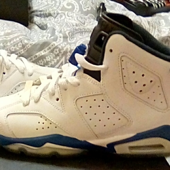 Jordan 6 Retro Kids - Picture 4 of 6